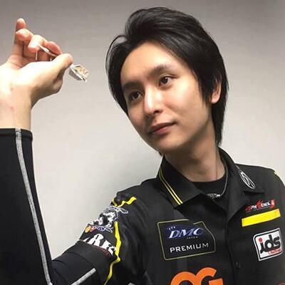 SORIENO α LEATHER 腕輪（しろがね色×鵞鳥メタ）知野真澄運動選手着付ける真似形 運動競技腕輪 思わしい腕輪