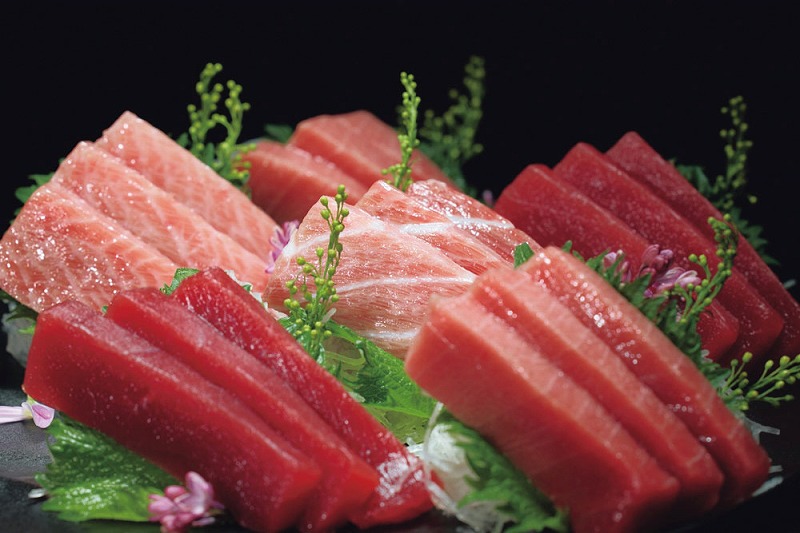 ＼ 記念品 ギフト　食品 / 【神奈川「三浦三崎」天然本まぐろ・目鉢まぐろ食べ比べセット】 ” 健保組合・労働組合の組合員の方への福利厚生や記念品に ”
