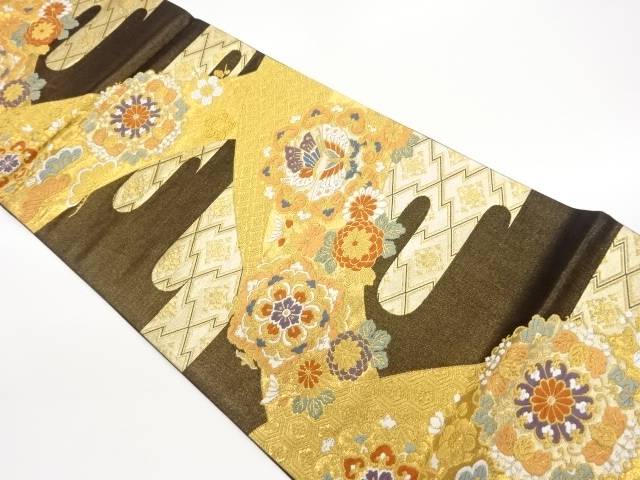 ヱ霞に松皮菱・華文・蝶模様織出し袋帯【中古】【着】 宗sou