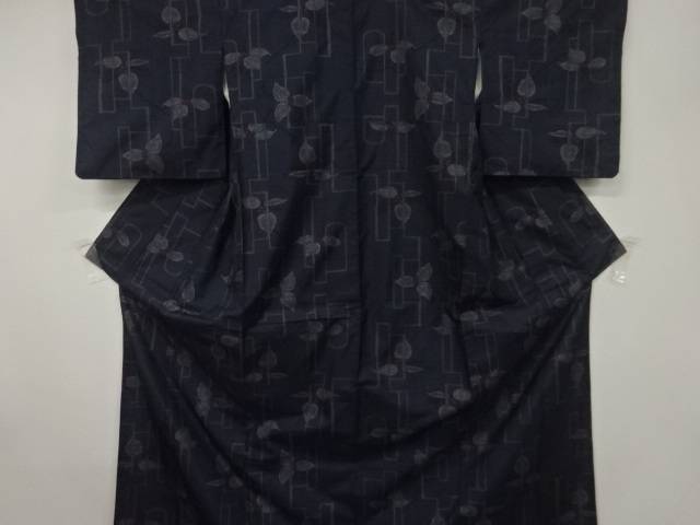 草葉飾り付け織出し発祥地泥大島紬お召しもの（5マルキ）【中古】【着】 宗sou 和服-着物