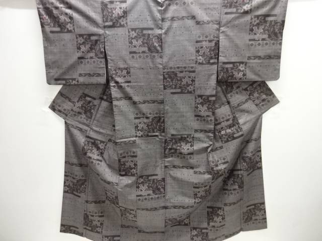 唐花模様織り出し本場泥大島紬着物(5マルキ)【中古】【着】 宗sou