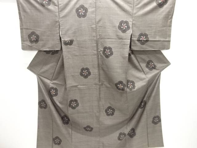 ねじり花模様織り出し本場泥大島紬着物(9マルキ)【中古】【着】 宗sou｜お茶道具・着物　【宗 sou】 19,906円