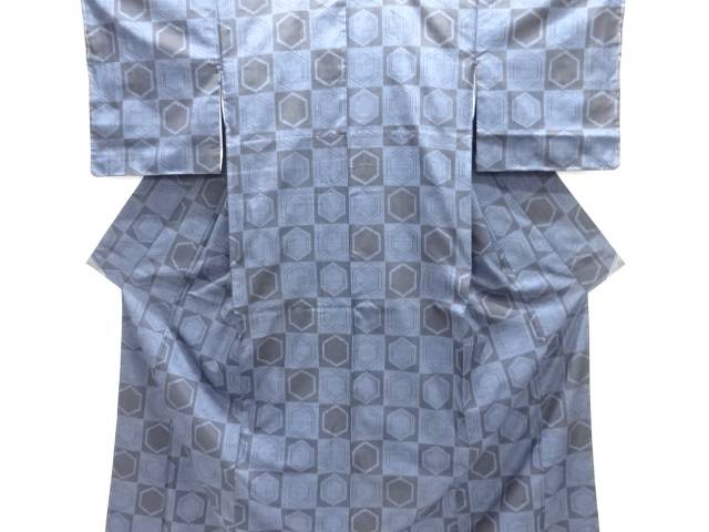 市松に亀甲飾り付け織り出し発祥地泥大島紬お召しもの(5マルキ)【中古】【着】【紬・お召しものし】 宗sou 和服-レディースファッション