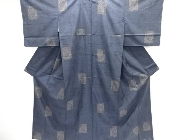 未使用品　色紙に花模様織り出し本場泥大島紬着物(7マルキ)【着】【紬・お召し】 宗sou｜お茶道具・着物　【宗 sou】