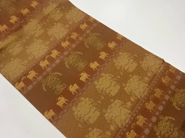 横段に偶蹄目動物・草花模様織出し名古屋帯【中古】【着】【名古屋帯】 宗sou