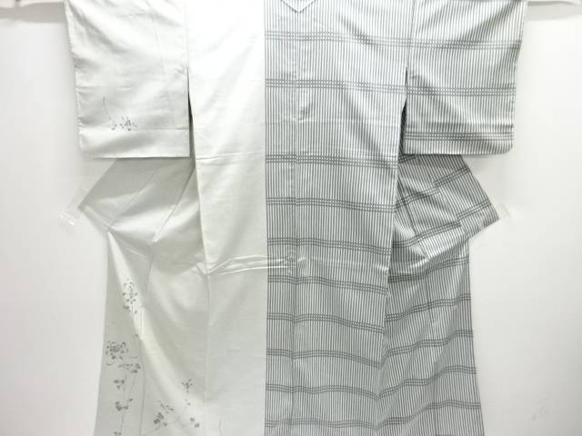 作家物　格子に菊模様手織り紬着物【アンティーク】【中古】【着】【紬】 宗sou 4,482円