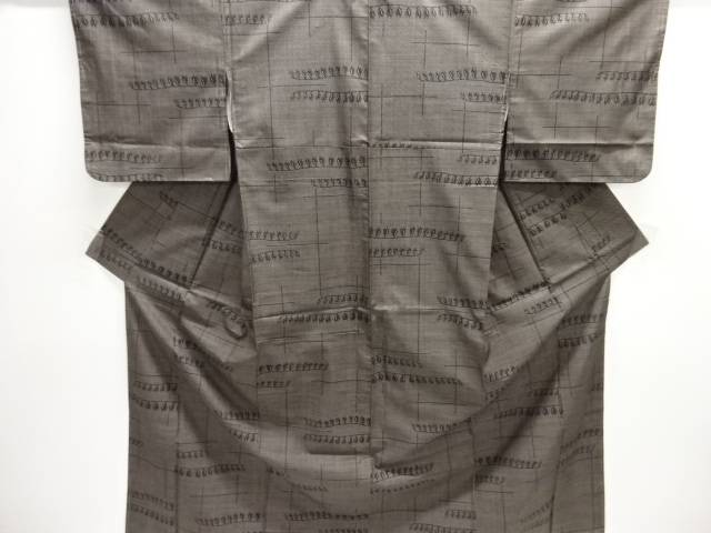 未使用品　抽象模様織り出し本場泥大島紬着物(5マルキ)【着】【紬・お召し】 宗sou｜お茶道具・着物　【宗 sou】