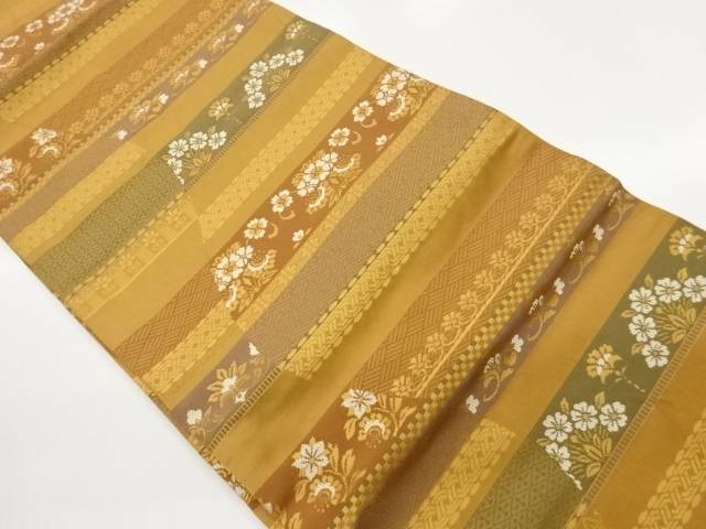 横段・紗綾形に花々模様織出し名古屋帯【中古】【着】【名古屋帯】 宗sou