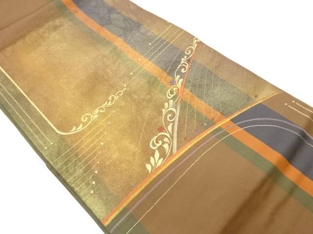 引箔曲線に花唐草・丸模様織出し名古屋帯【中古】【着】【名古屋帯】 宗sou