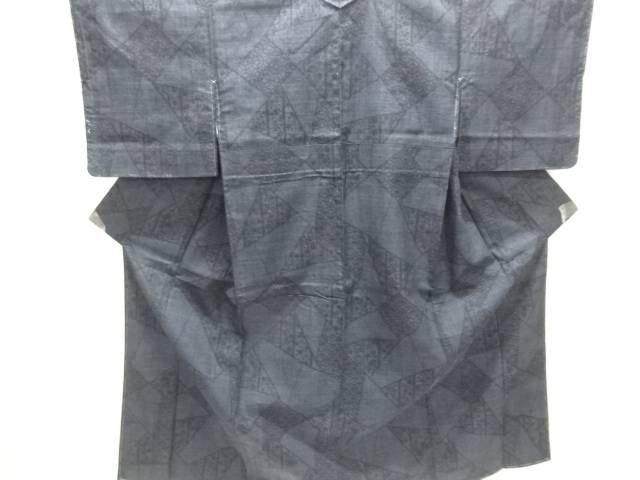 未当て嵌める品 意味有りげ無形文化財発祥地結城紬100亀甲花名著柄飾りつけ織出し御召しもの【着】【紬・御召しものし】 宗sou