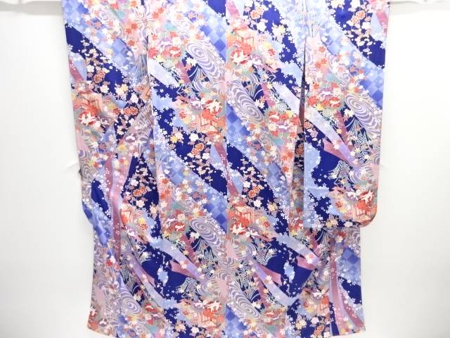 御所車に顕花植物飾りつけ振袖【中古】【着】【振袖】 宗sou