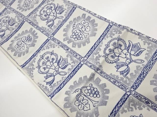 格子に葡萄・花葉模様織出し袋帯【中古】【着】【袋帯】 宗sou｜お茶道具・着物　【宗 sou】 13,575円