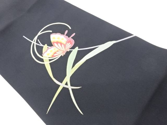 蝶に葉模様名古屋帯【中古】【着】【名古屋帯】 宗sou｜お茶道具・着物　【宗 sou】 21,825円