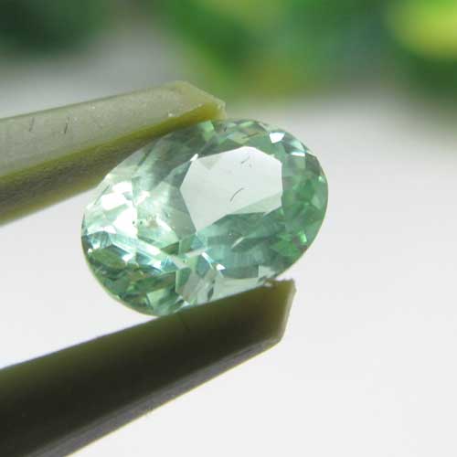 【天然石】バナジウムコーネルピン☆ルース☆0.54ct☆タンザニア☆鑑別済☆鑑賞☆コレクション☆動画あり｜創月石