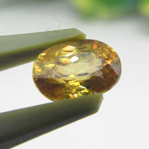 【天然石】ゴールデンスフェーン☆ルース☆1.387ct☆マダガスカル☆鑑別済☆鑑賞☆コレクション☆動画あり