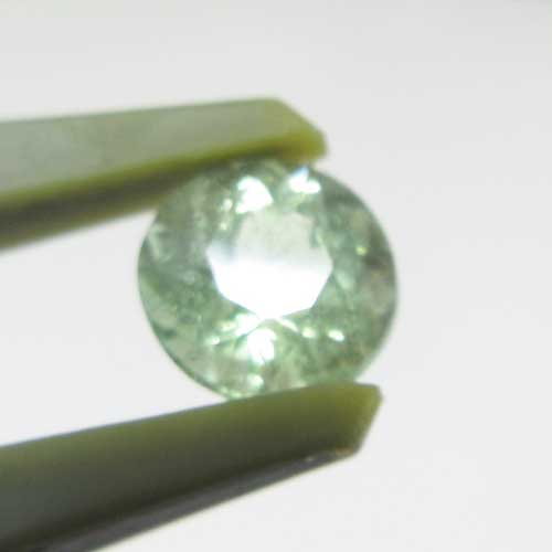 【天然石】バナジウムコーネルピン☆ルース☆0.43ct☆タンザニア☆鑑賞☆コレクション☆ポスト投函☆動画あり
