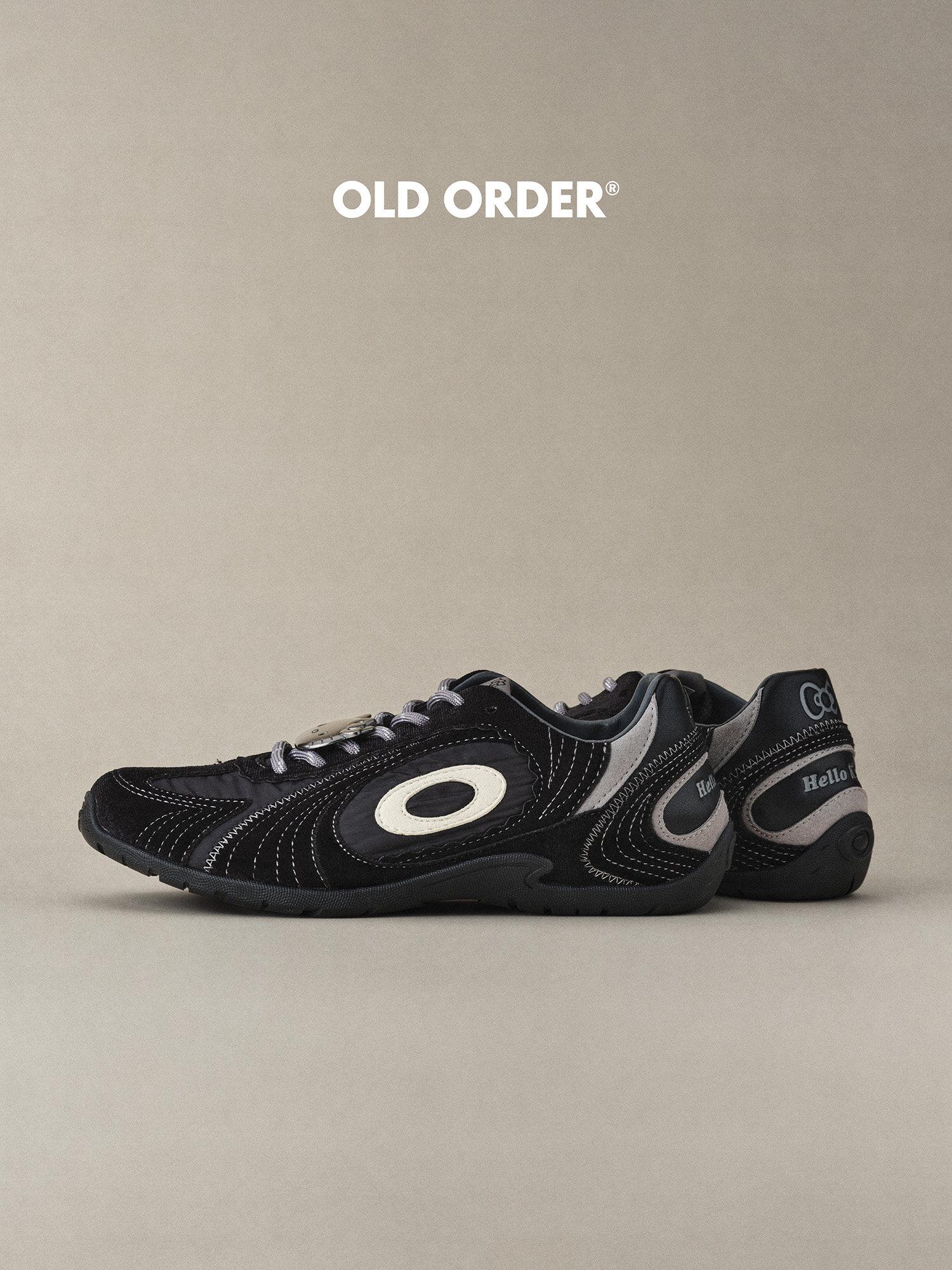 【並行輸入品】【尖んがり最大限度12倍!お買い出しマラソン！】OLDORDER 形づくるシューズ サンリオ 月暈キティ