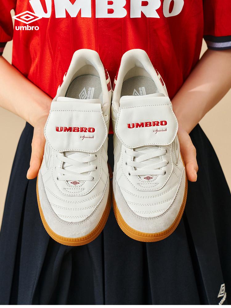 【並行輸入品】【尖んがり最大限度12倍!お買い出しマラソン！】umbro メンズ 心地好い シューズ 古典派音楽 蹴球 なし