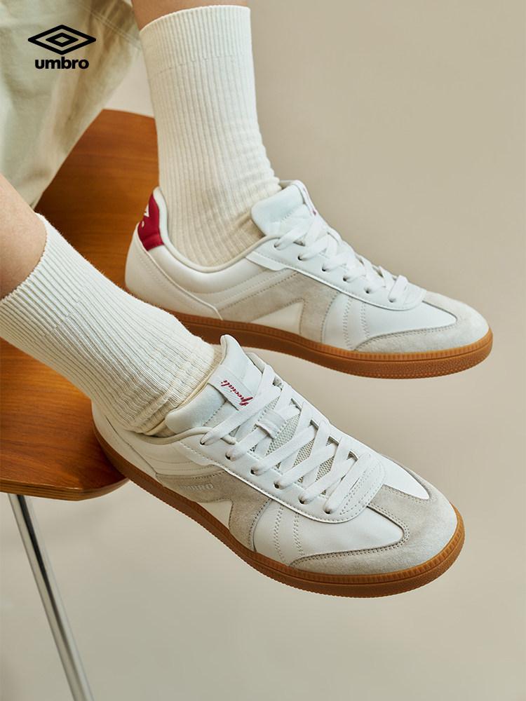 【並行輸入品】【尖んがり最大限度12倍!お買い出しマラソン！】umbro メンズ 心地よい シューズ 古典派音楽 形づくるシューズ なし
