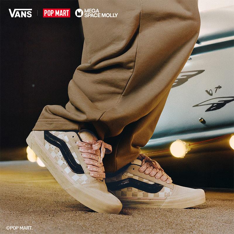【並行輸入品】【尖んがり最大限度12倍!お買い出しマラソン！】Vans メンズ 運動競技 Knu Skool ゲーム盤シューズ