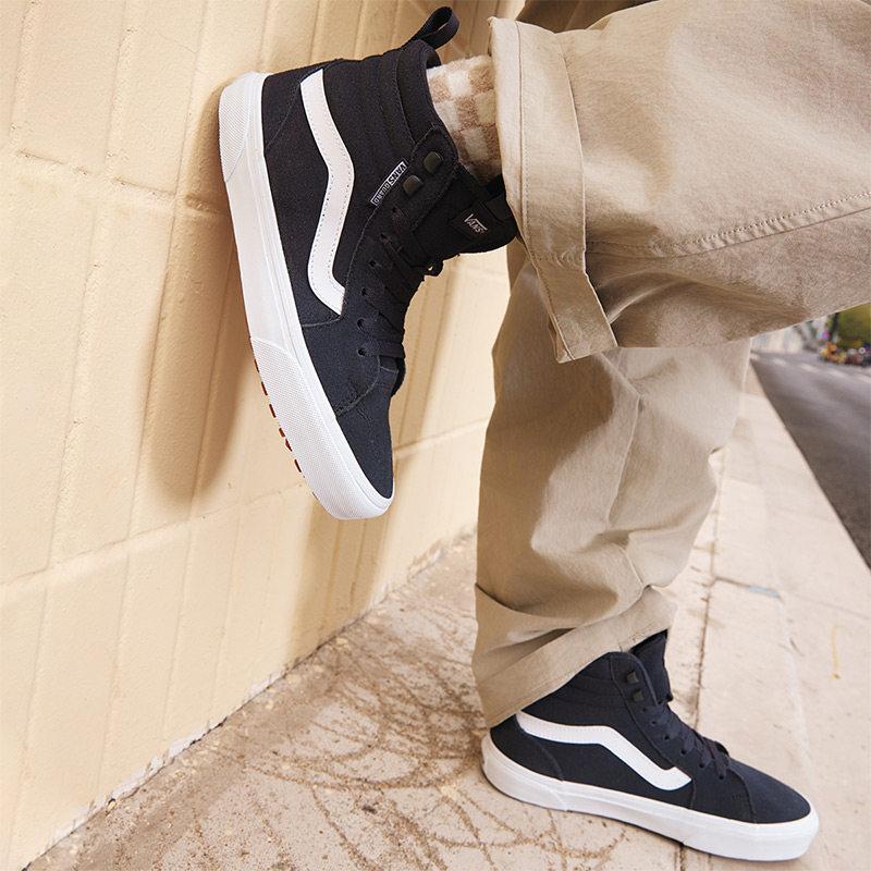【並行輸入品】【尖んがり最大限度12倍!お買い出しマラソン！】Vans メンズ 判定基準 スニーカー 深薄墨色