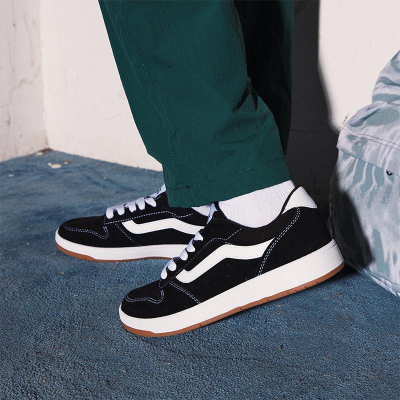 【並行輸入品】【尖んがり最大限度12倍!お買い出しマラソン！】Vans レディース 運動競技 心地好い シューズ スニーカー