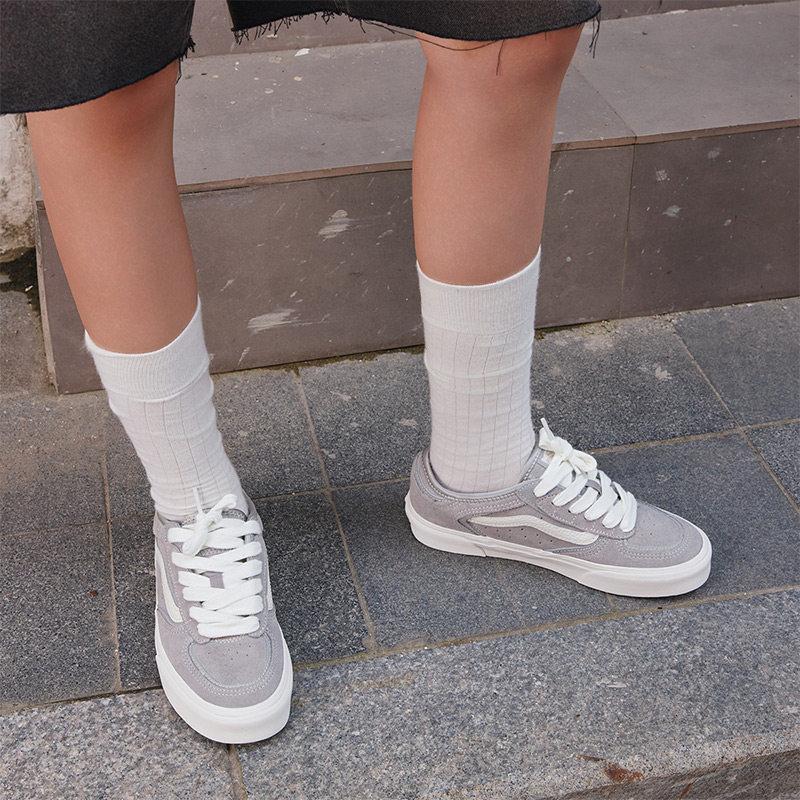 【並行輸入品】【尖んがり最大限度12倍!お買い出しマラソン！】Vans メンズ スニーカー 分かりやすい 薄墨色 ローカットシューズ なし