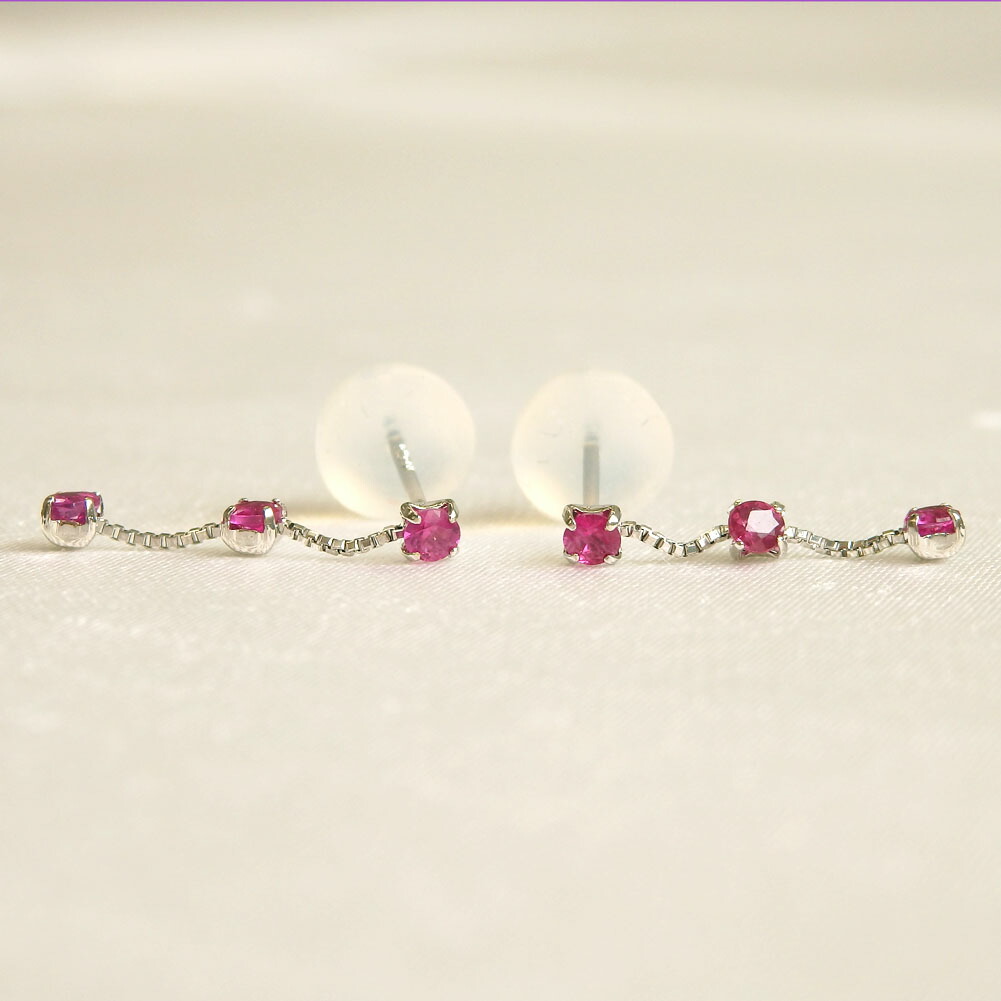 K18WG ルビー ピアス 0.2ct 揺れる プチプラ 18金 ホワイトゴールド 7月 誕生石|真珠ジュエリー卸直販ピッコリーノ