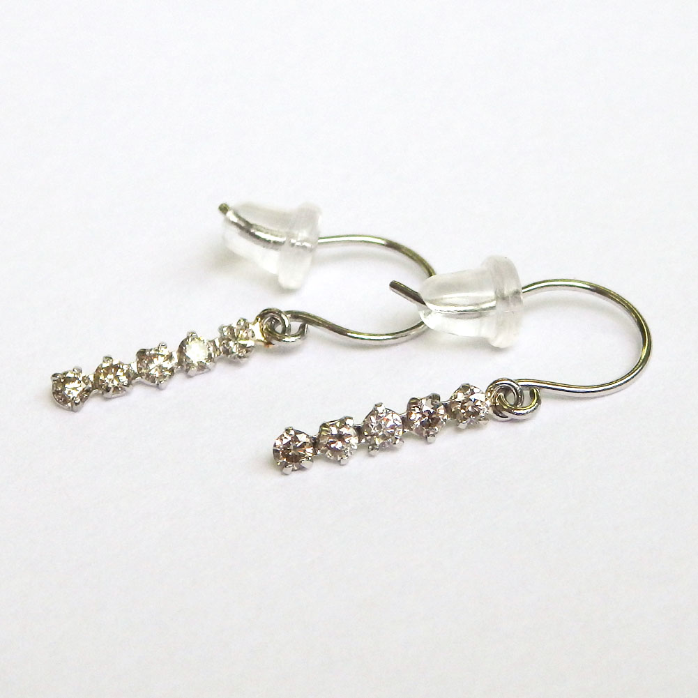 Pt900 ダイヤモンド ピアス 0.15ct 鑑別書付 華奢 人気 プラチナ 揺れる フックピアス プチプラ 4月 誕生石