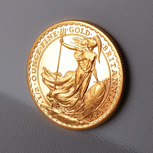 【楽天市場】ブリタニア金貨 1/2オンス 1988年製 ゴールドコイン 50ポンド イギリス 保証書付【金 コイン 金貨】：金貨と銀貨＆純金アクセの-SPACE-