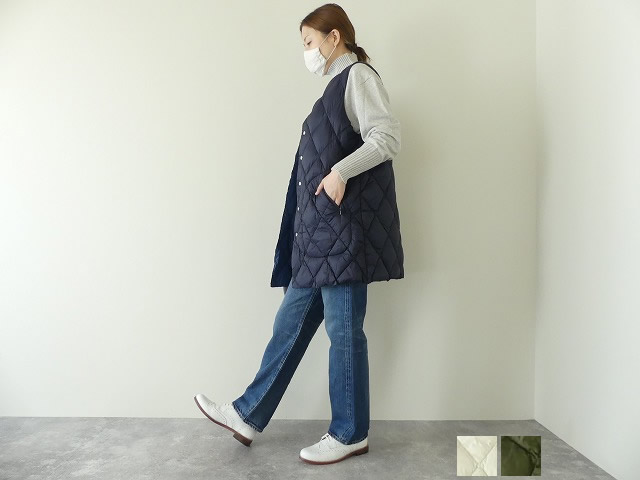 新品タグ付き NATURAL LAUNDRY ナイロンタフタリバースベスト 高級素材