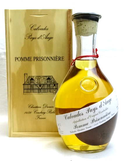 ポム プリゾニエール 涼しい ド リヨン カルヴァドス 1000ml 900ml ベリー100ml 40域 木箱ラッキー La Pomme Prisonniere Calvados クリスチャンドルーアン ブランデー Ecocuisinedesign Com