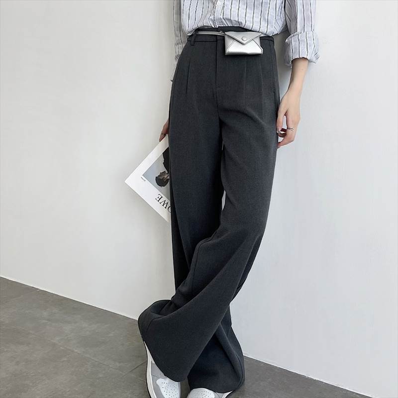 ボトムス パンツ ロングパンツ ストレートパンツ ポケット ハイウエスト スラックス 可愛い かわいい 大人可愛い きれいめ シンプル 上品 おしゃれ カジュアル レトロ こなれ感 個性的 主役級 存在感 抜け感 オールシーズン ベーシック ナチュラル クール モード系
