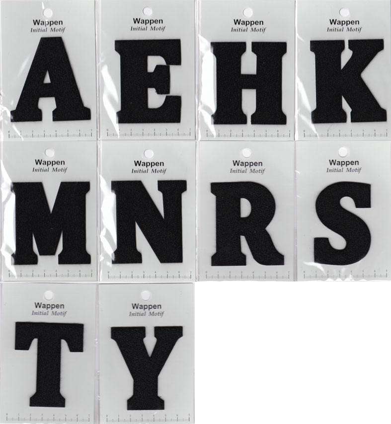 楽天市場 イニシャルモチーフ ゴシック体 刺しゅうワッペン 黒 約7ｃｍ 手芸のらんでぃ