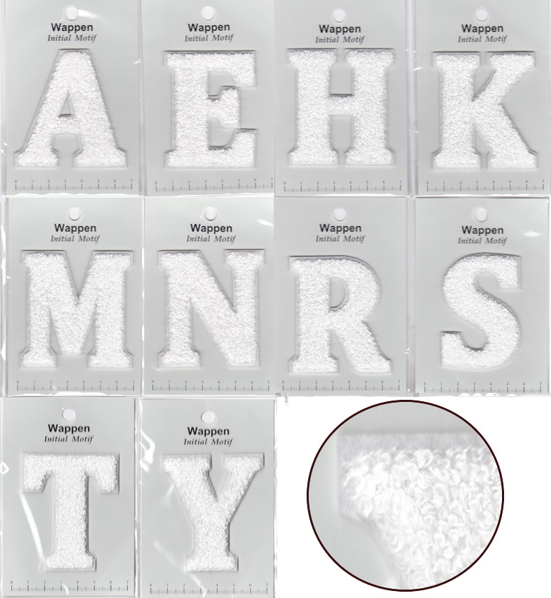 楽天市場 イニシャルモチーフ ゴシック体 刺しゅうワッペン 黒 約7ｃｍ 手芸のらんでぃ