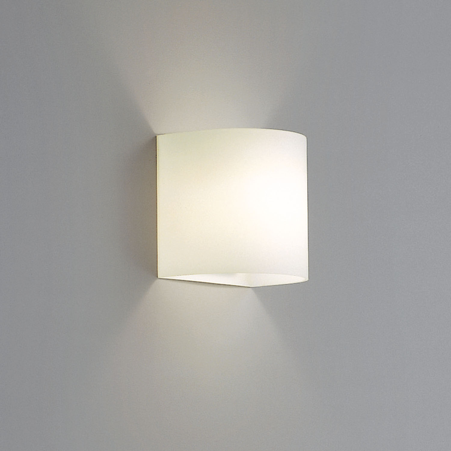 山田照明 LEDブラケットライト 白熱40W相当 非調光 白色 2700K 電球色:BD-2168-L