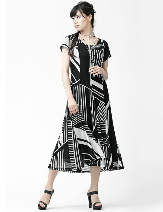 Specchio スペッチオ スペッチオ ソフトパワーネット Specchio ロングワンピース フレアー 公式店 体のラインを拾わないゆったりしたシルエット フレアー 半袖 Specchio プリント スペッチオ ロングワンピース