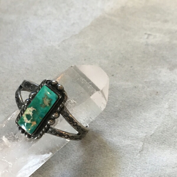 Silver Green Turquoise Ring シルバー グリーンターコイズリング Indian Jewelry指輪トルコ石フレッドハービースタイルツーリストジュエリーマイセルズ緑スクエアレクタングルスタンプワークスプリットシャンクsplit Shankナバホ族 Nairametrics Com