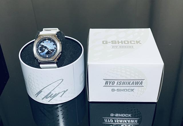 【未使用品】【即納】G-SHOCK ジーショック カシオ 腕時計 石川遼シグネチャーモデル GM-2100RI21-7AJR メンズ ホワイト プロゴルファー プレゼント 男性 クリスマス 時計 アクセサリー 八角｜SPW店