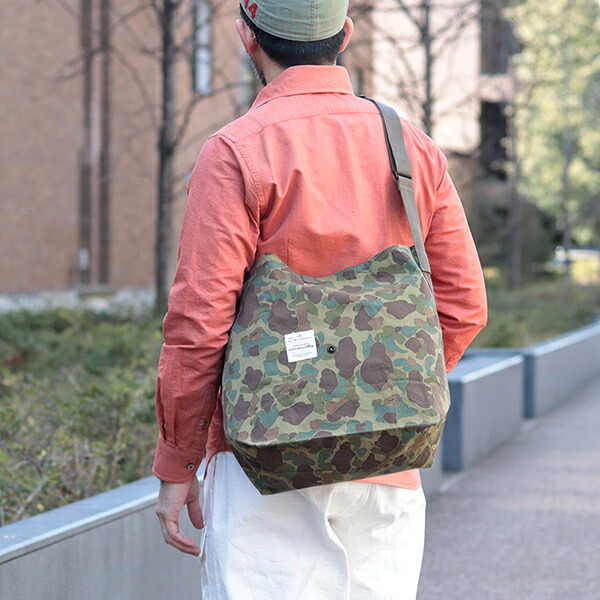 ナイジェル・ケーボン \u003cBR\u003eMULTI BAG DUCK HUNTER CAMO\u003cBR\u003eGREEN \u003cBR\u003eNIGEL CABOURN \u003cBR\u003e GREEN (1-197)