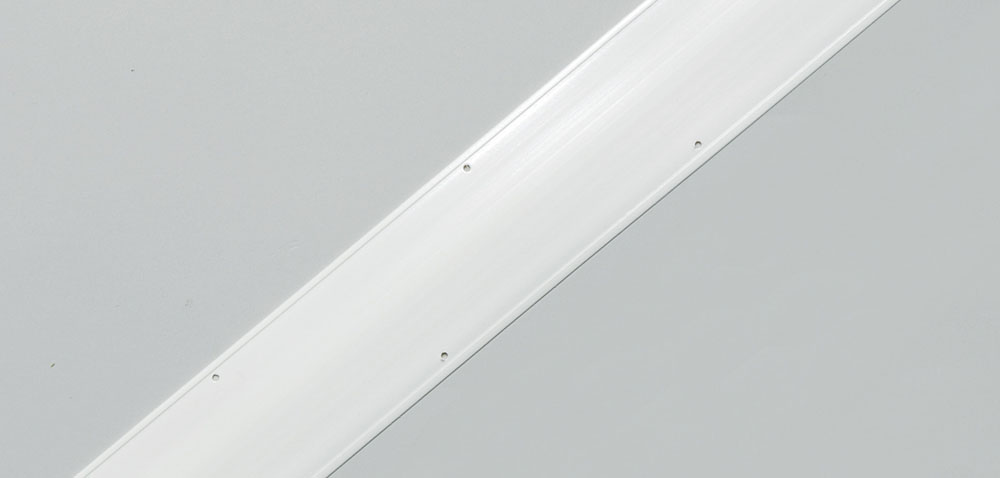 【4月10日まで 最大4％OFFクーポン＆P最大10倍】 トーエイライト TOEI LIGHT ラインテープ50 球技コート用 幅50mm×50m 穴間7cm 表面スリップ止 ライン加工 学校 体育 部活 スポーツクラブ トレーニング 試合 大会 G1564