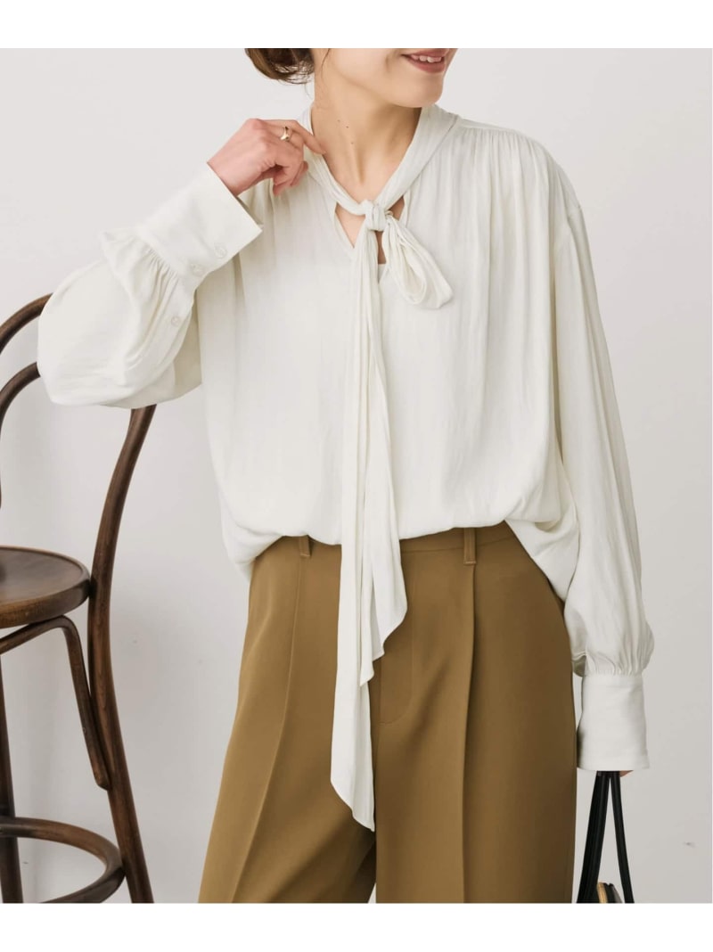 ボウタイブラウス Spick & Span スピックアンドスパン トップス シャツ・ブラウス ホワイト ブラック【送料無料】[ Fashion]