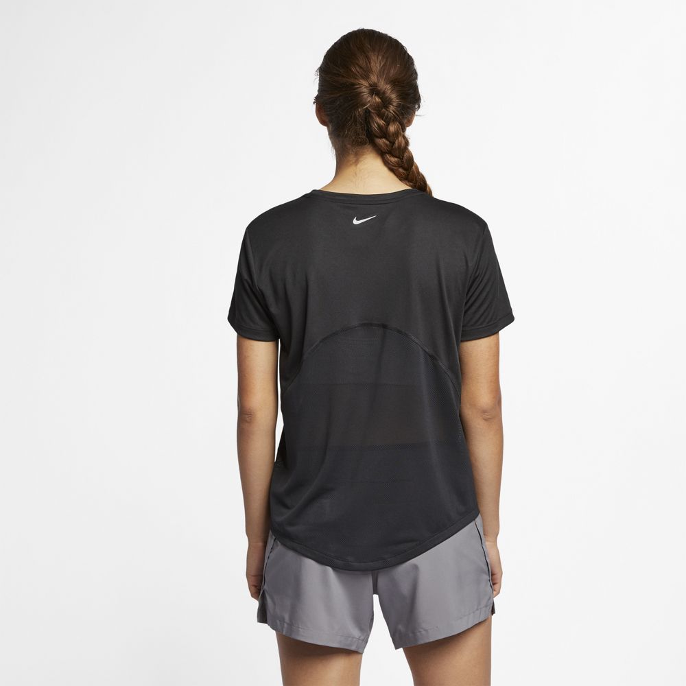 楽天市場 Nike ナイキ ナイキ ウィメンズ マイラー S S トップ レディーススポーツウェア ワークアウトtシャツ Tops レディース ブラック リフレクトシルバー Aj8122 010 スポーツオーソリティ 楽天市場店