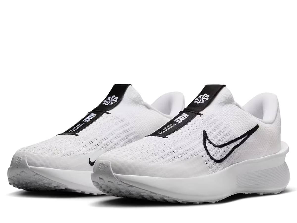 NIKE - NIKE スニーカー ランニングシューズ  24.0 一度使用 NIKE ナイキ nike スニーカー FB2207 001 レボリューション7