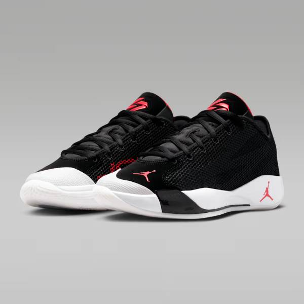 【全品ポイント2倍&最大8%OFFクーポン】ジョーダン JORDAN バスケットボールシューズ メンズ レディース ルカ 77 "Triple White" PF IF1611001｜スポーツジュエン総合館