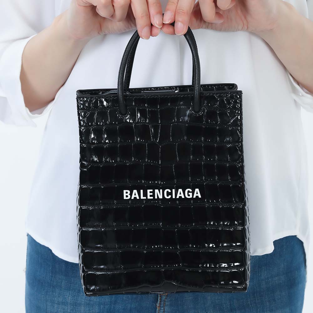 【新品・国内即発】BALENCIAGA 757776 0AI2N 6960 バッグ 新品・国内即発】BALENCIAGA 757776 0AI2N 6960 バッグ