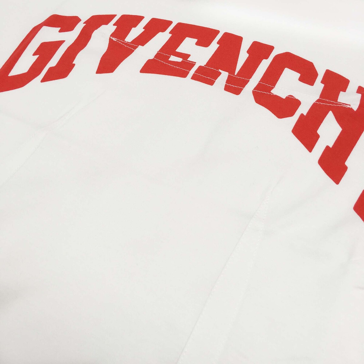 新品GIVENCHY BW70BC 3YAA 112 ロゴプリントTシャツ XS | jetcondor.com