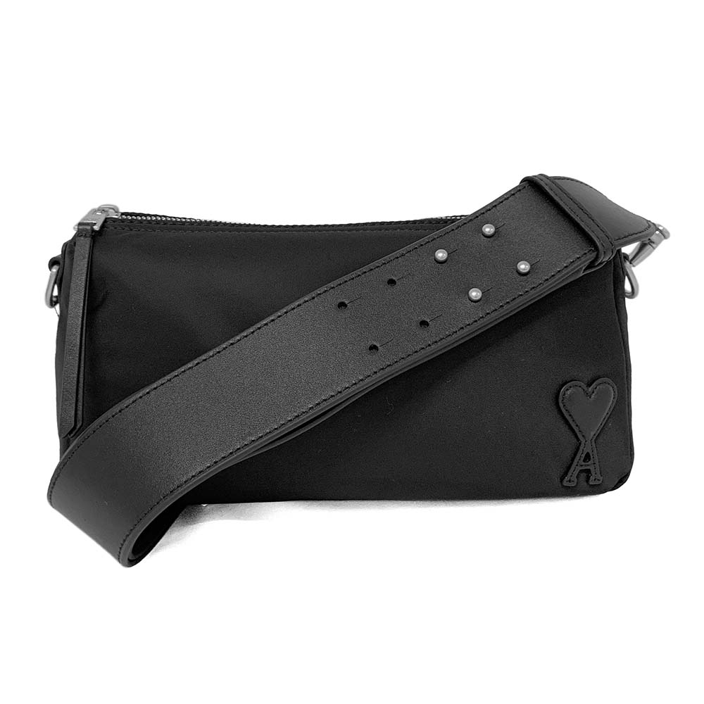 ami paris ブラック メッセンジャーバッグ AMI Paris Ami De Coeur メッセンジャーバッグ | ブラック