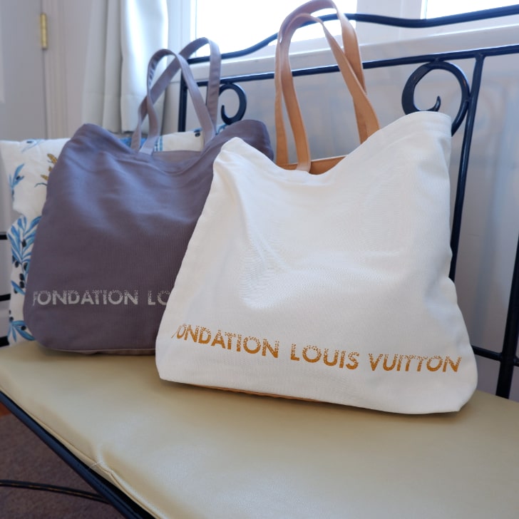 【収納力抜群♪】LOUIS VUITTON★トートバッグ LOUIS VUITTON フォンダシオン ルイヴィトン 美術館 バッグ