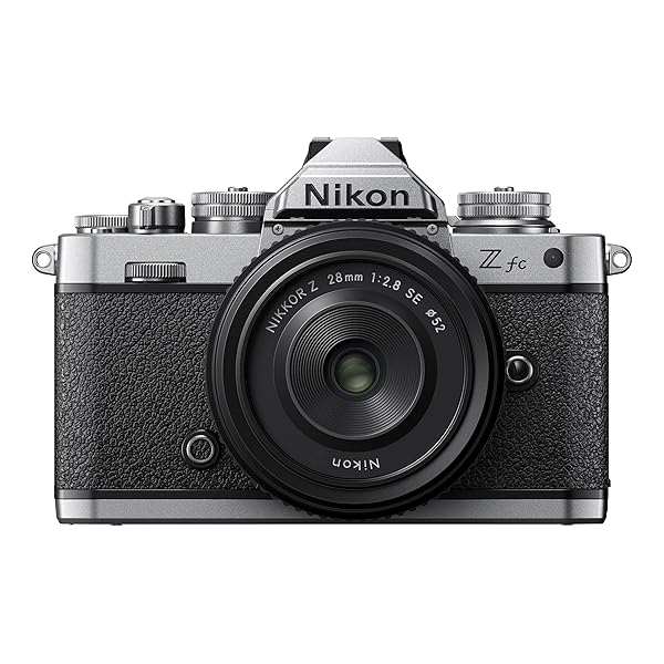 Nikon 銀鏡受け答え一眼写真機 Z fc Special Edition 一揃いの道具 NIKKOR Z 28粍 f/2.8 SE属する ZfcLK28SE